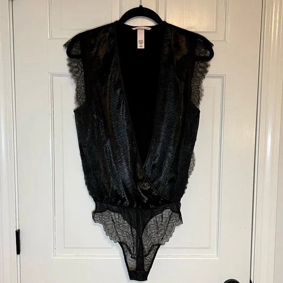 Victoria’s Secret | Dream Angels Chantilly Lace Wrap Bodysuit, Black - EUC - Picture 5 of 10